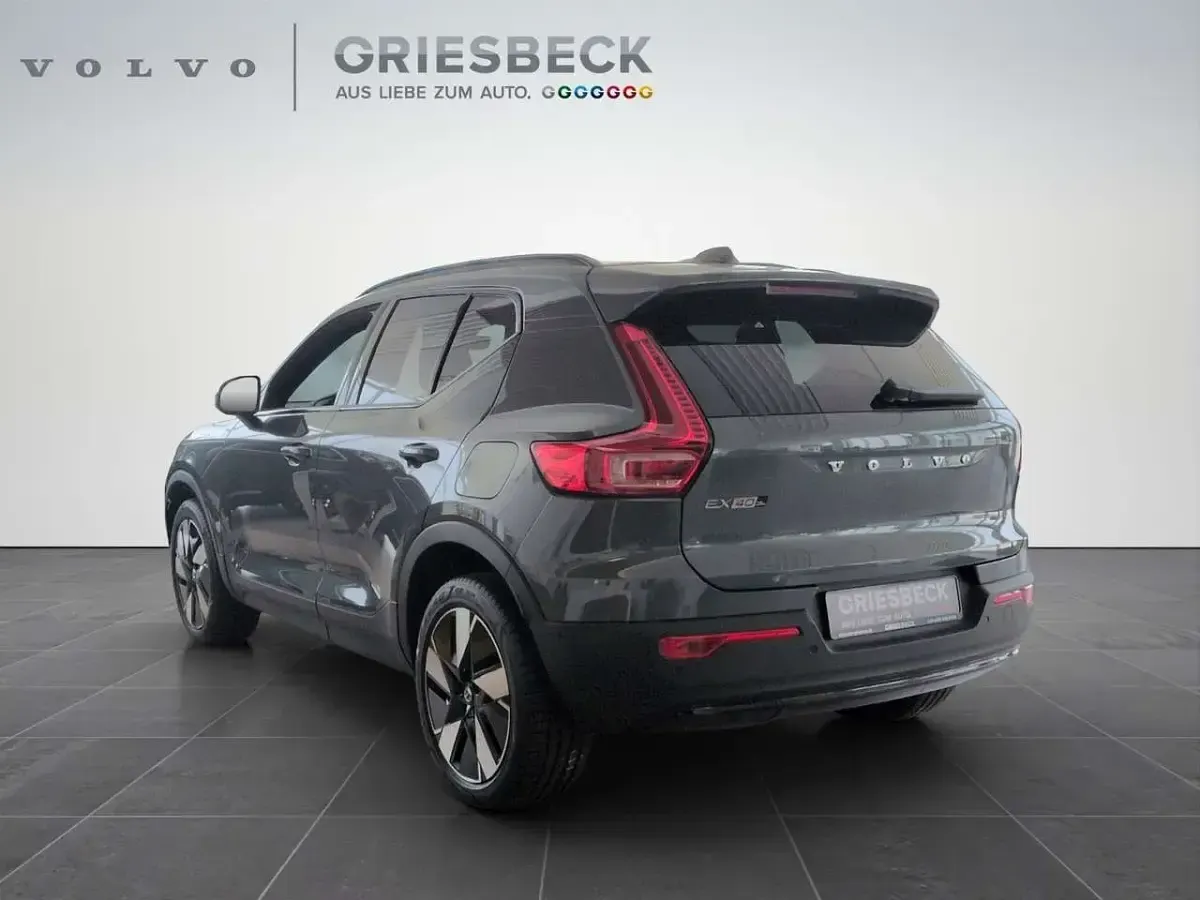 Gebraucht Volvo EX40 Plus 300 kW (408 PS) 2026 Forrest lake SUV