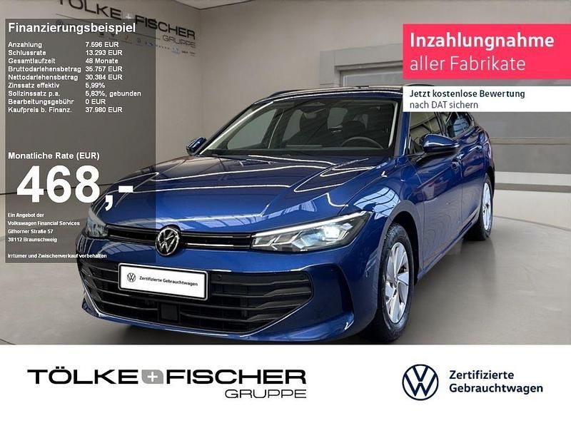 Gebraucht VW Passat Basis 150 PS (110 kW) 2025 Blau Kombi