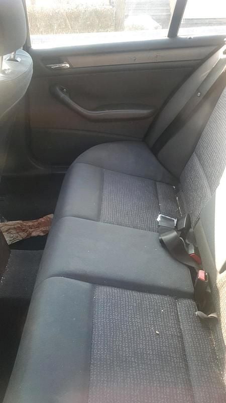 Gebraucht BMW 318 143 PS (105 kW) 2004 Limousine