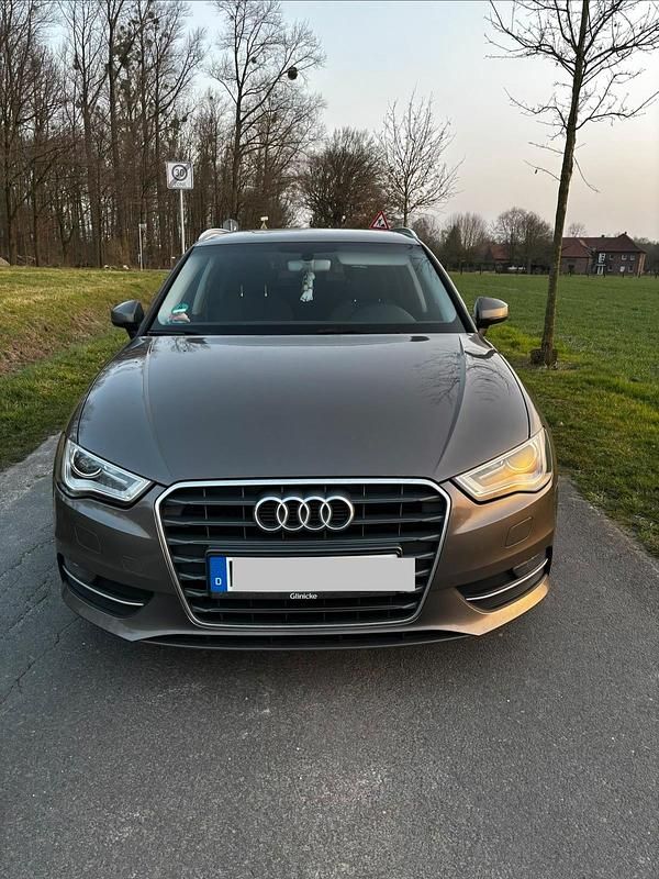 Gebraucht Audi A3 Sportback 150 PS (110 kW) 2016 Grau Kleinwagen