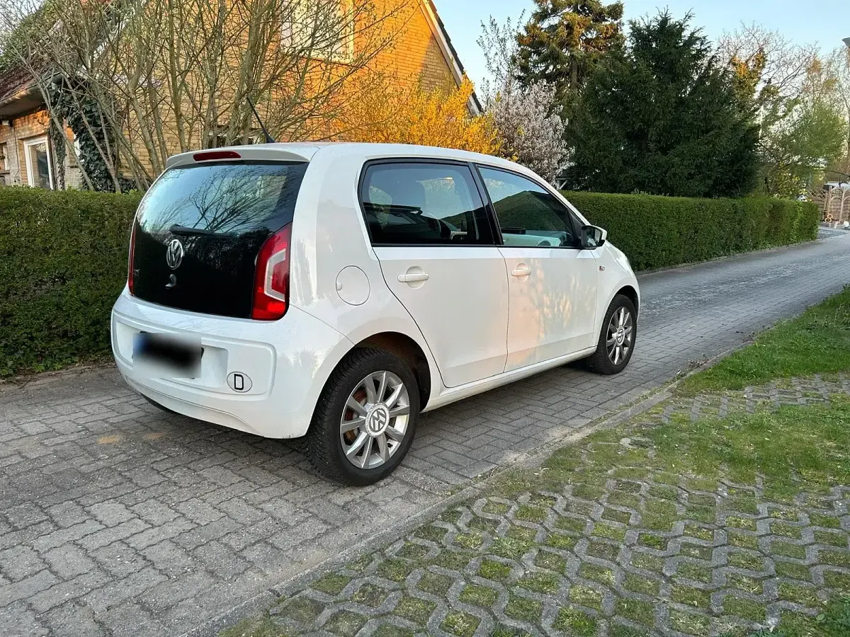 Gebraucht VW up! 60 PS (44 kW) 2016 Weiß Kleinwagen