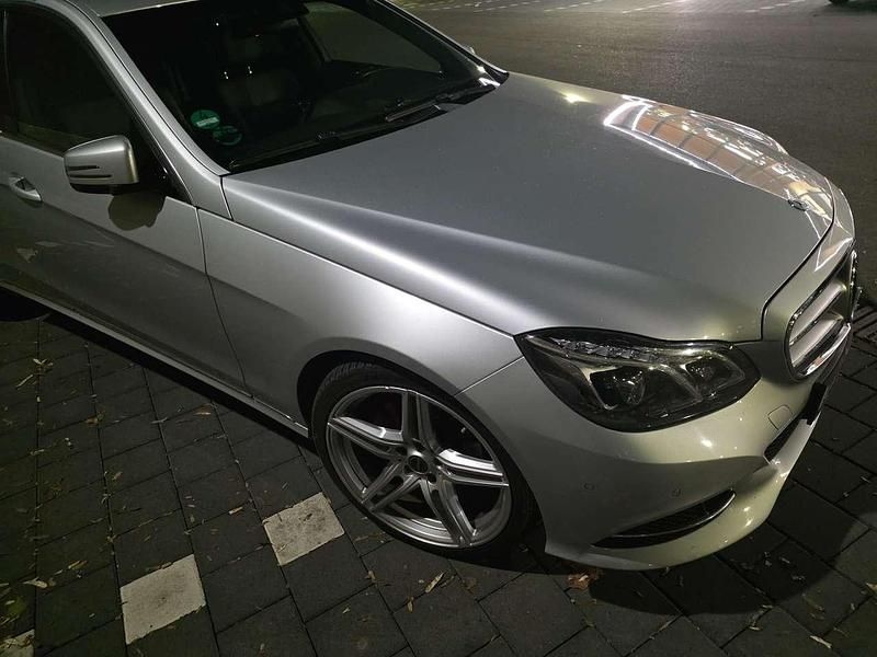 Gebraucht Mercedes E220 Edition 170 PS (125 kW) 2015 Silber Limousine