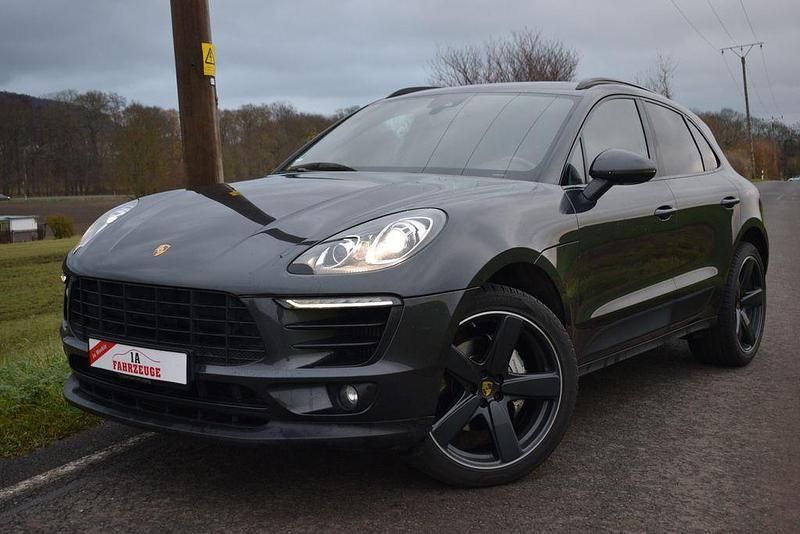 Grau Gebraucht 2017 Porsche Macan S SUV | 39.700 € (Etwas zu teuer) - Bild 1/4