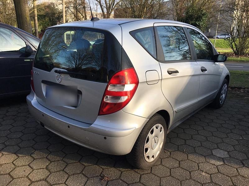 Gebraucht Mercedes A150 95 PS (69 kW) 2005 Silber Limousine