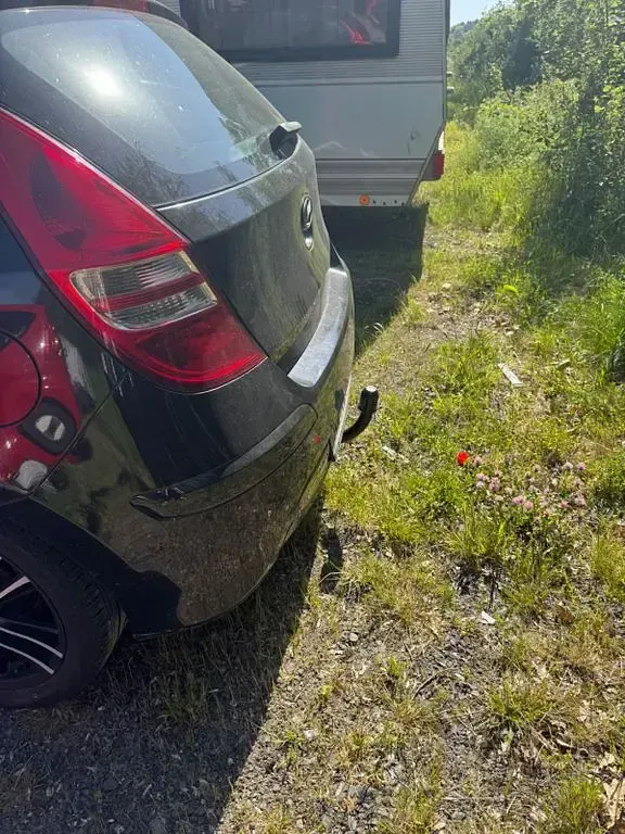 Używany Hyundai i30 90 KM (66 kW) 2011 Czarny Sedan/Limuzyna