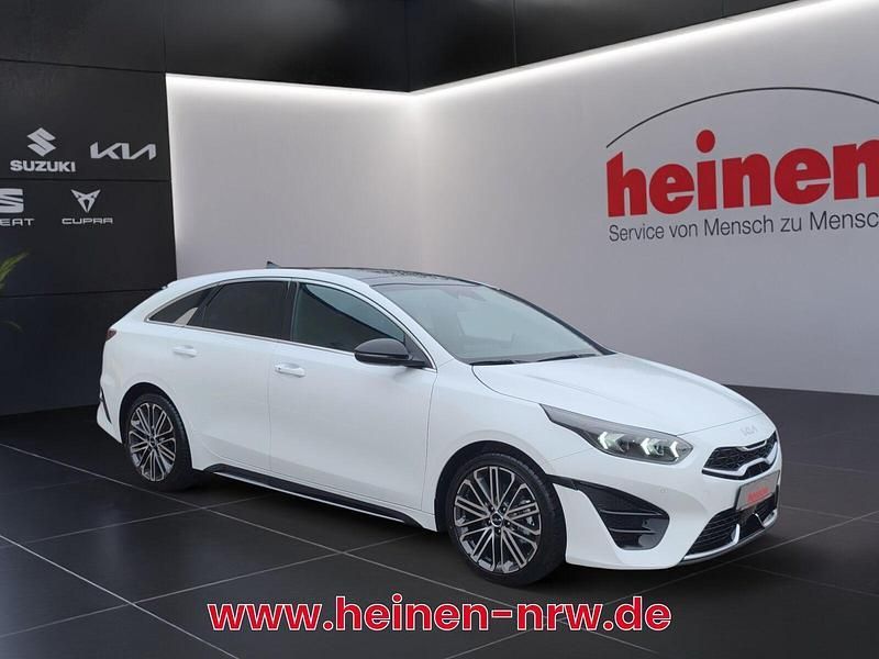 Neu Kia ProCeed GT-Line 140 PS (102 kW) 2025 Weiß Kleinwagen