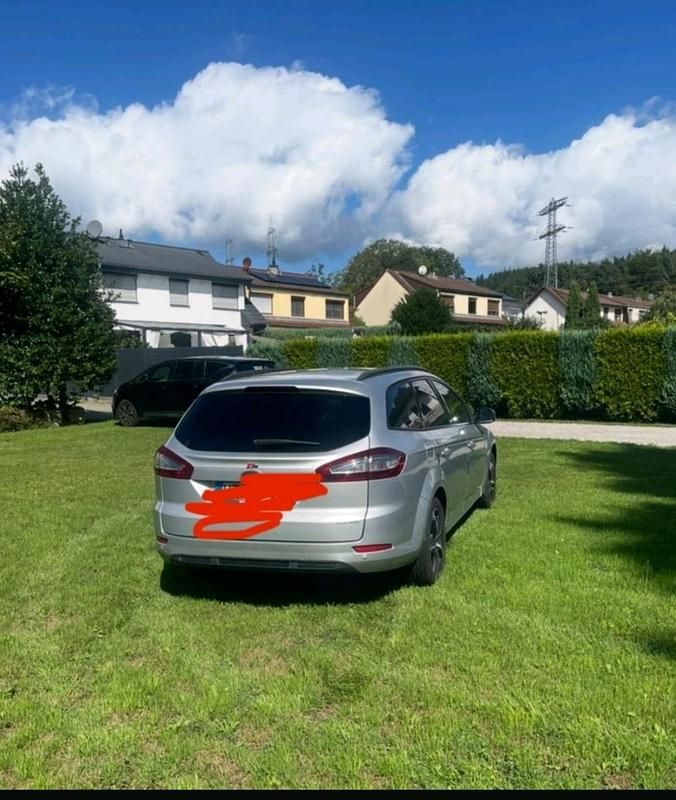 Gebraucht Ford Mondeo Style 160 PS (117 kW) 2012 Silber Kombi