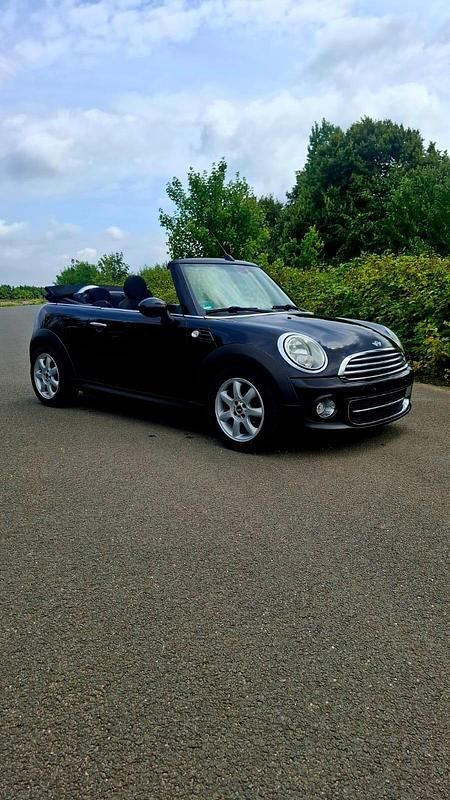 Schwarz Gebraucht 2010 Mini Cooper Cabriolet Cabrio | 5.800 € (Fairer Preis) - Bild 1/4