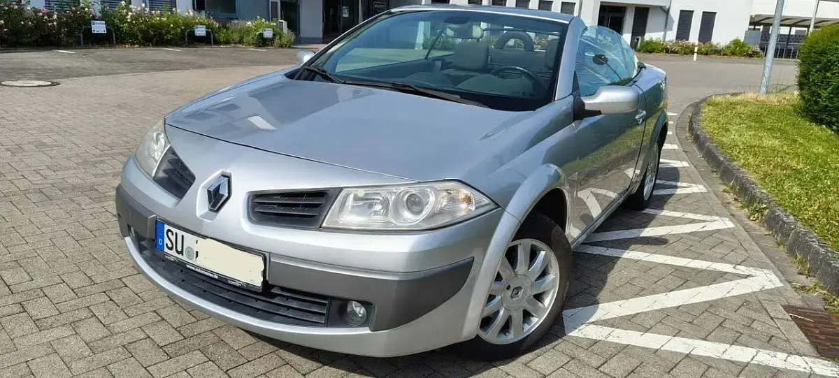 Gebraucht Renault Mégane Cabriolet Dynamique 113 PS (83 kW) 2005 Silber Cabrio