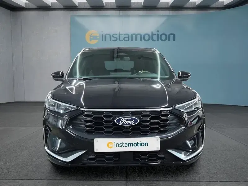 Gebraucht Ford Kuga ST-Line X 186 PS (136 kW) 2024 Schwarz SUV