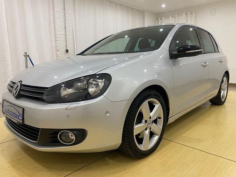 Silber Gebraucht 2012 VW Golf VII Style Limousine | 6.950 € (Guter Preis) - Bild 1/4