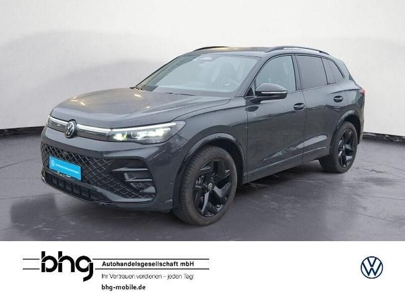 Grau Gebraucht 2025 VW Tiguan R-line SUV | 43.850 € (Superpreis) - Bild 1/4