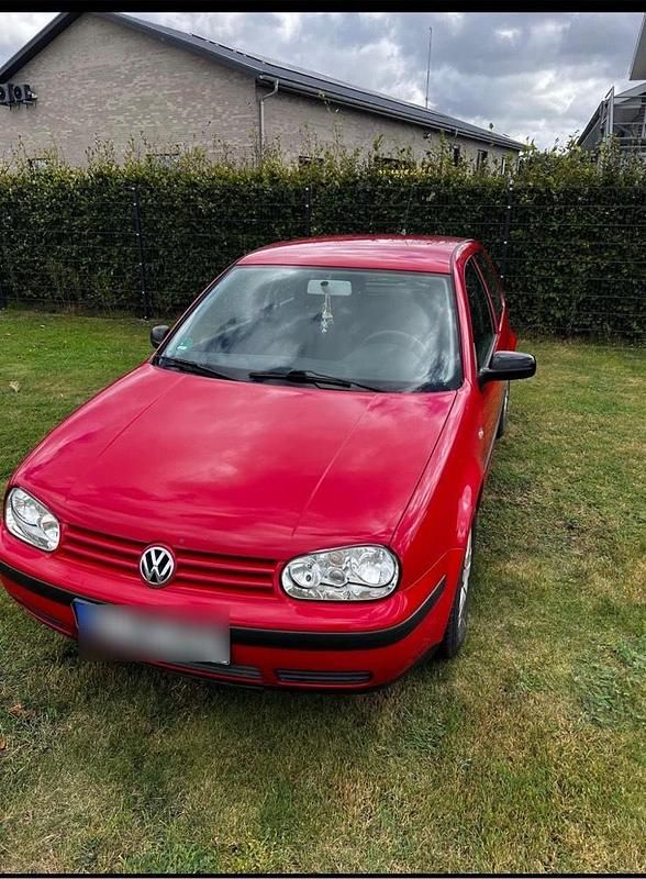 Rot Gebraucht 2000 VW Golf IV Kleinwagen | 900 € (Superpreis) - Bild 1/4