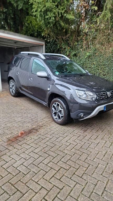 Schwarz Gebraucht 2019 Dacia Duster Adventure SUV | 13.800 € (Guter Preis) - Bild 1/4