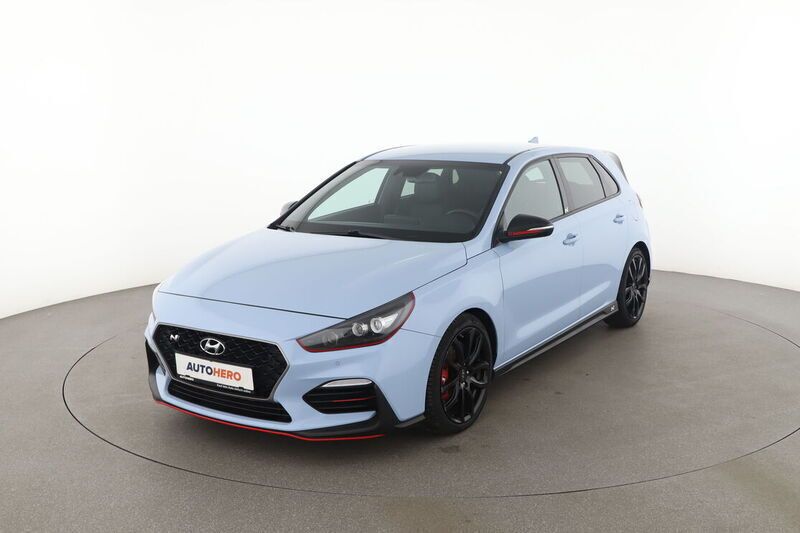 Blau Gebraucht 2018 Hyundai i30 N Performance Limousine | 23.430 € (Fairer Preis) - Bild 1/4