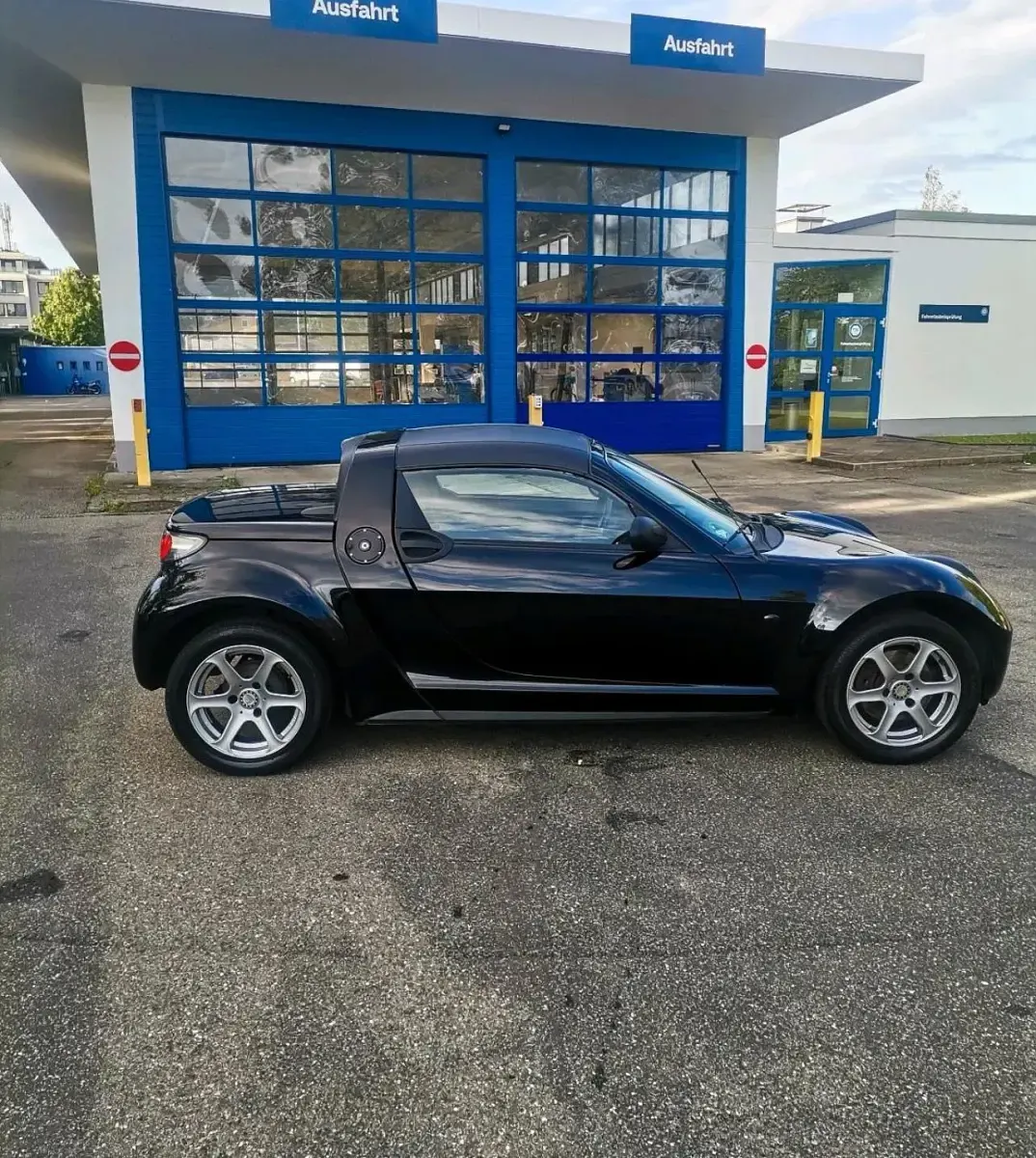 Gebraucht Smart Roadster 61 PS (44 kW) 2003 Schwarz Cabrio