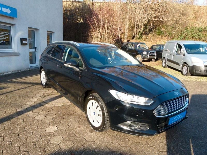 Gebraucht Ford Mondeo Trend 150 PS (110 kW) 2015 Schwarz Kombi
