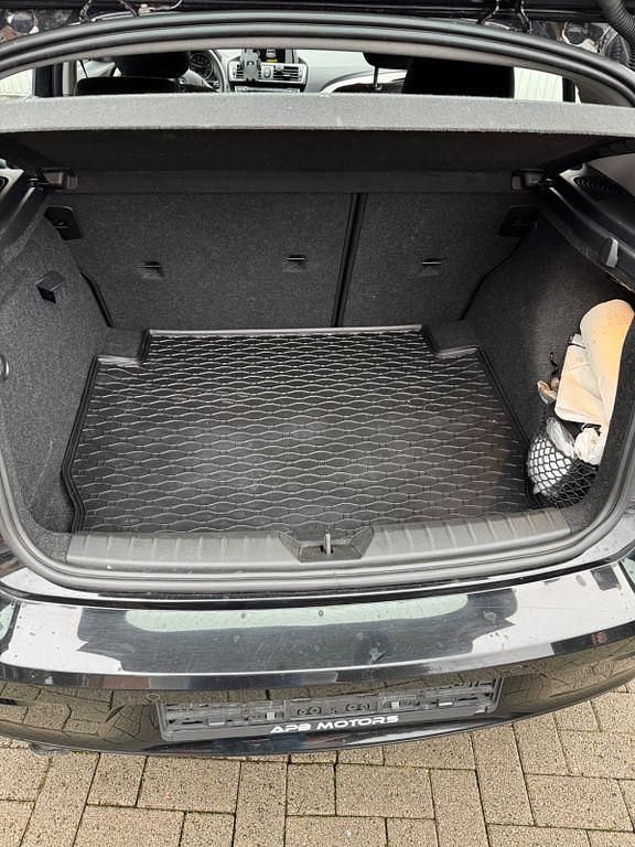 Gebraucht BMW 116 109 PS (80 kW) 2016 Schwarz Kleinwagen