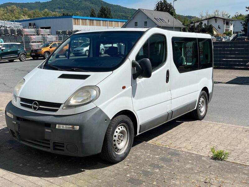 Weiß Gebraucht 2006 Opel Vivaro Van | 3.600 € - Bild 1/4