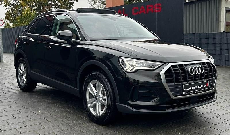 Schwarz Gebraucht 2022 Audi Q3 Ambiente SUV | 23.885 € (Fairer Preis) - Bild 1/4