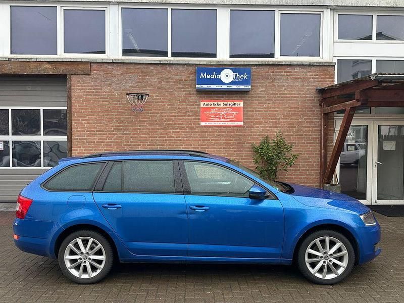 Gebraucht Skoda Octavia Style 150 PS (110 kW) 2015 Blau Kleinwagen