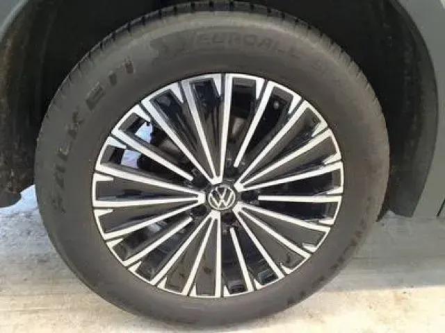 Gebraucht VW Tiguan Goal 150 PS (110 kW) 2025 Grau SUV