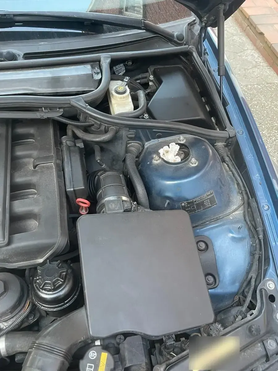 Second-hand BMW 320 170 CP (125 kW) 2001 Albastru Break