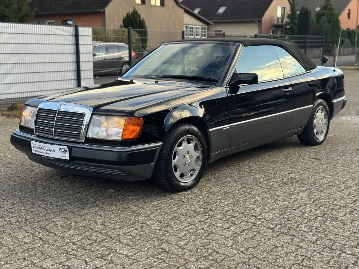 Gebraucht Mercedes E300 Sportline 220 PS (161 kW) 1992 Schwarz Cabrio