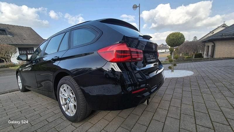 Gebraucht BMW 318 136 PS (100 kW) 2016 Schwarz Kombi
