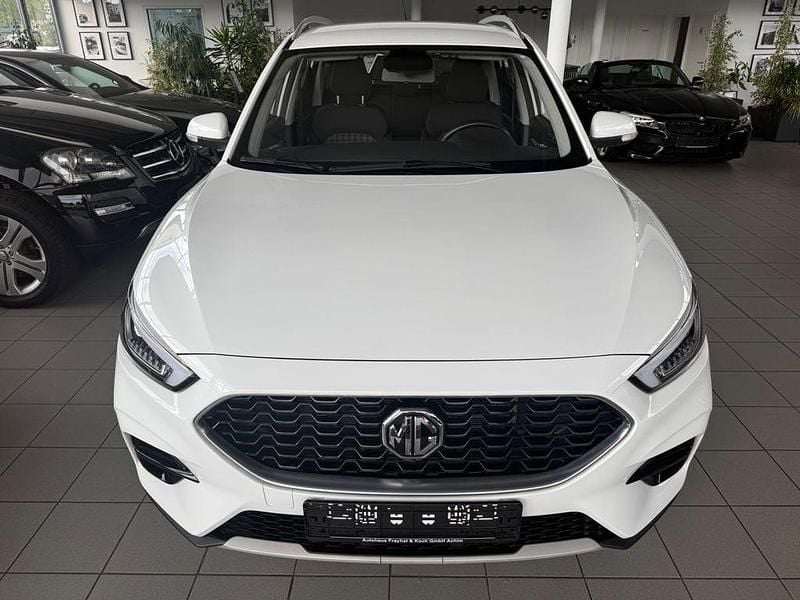 Weiß Gebraucht 2023 MG ZS Comfort Limousine | 11.999 € (Guter Preis) - Bild 1/4