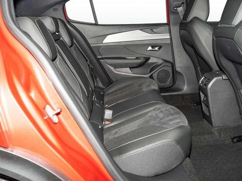 Gebraucht Peugeot 408 GT GTi 131 PS (96 kW) 2023 Rot Limousine