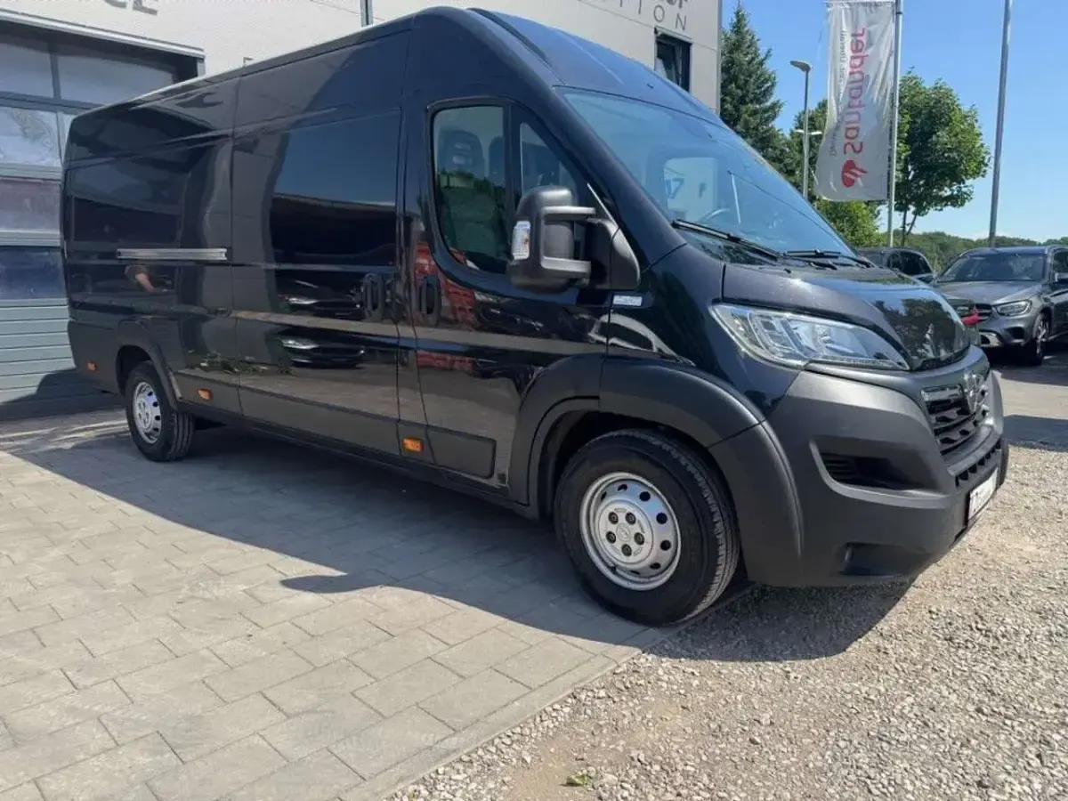 Gebraucht Opel Movano 237 PS (174 kW) 2022 Grau Van