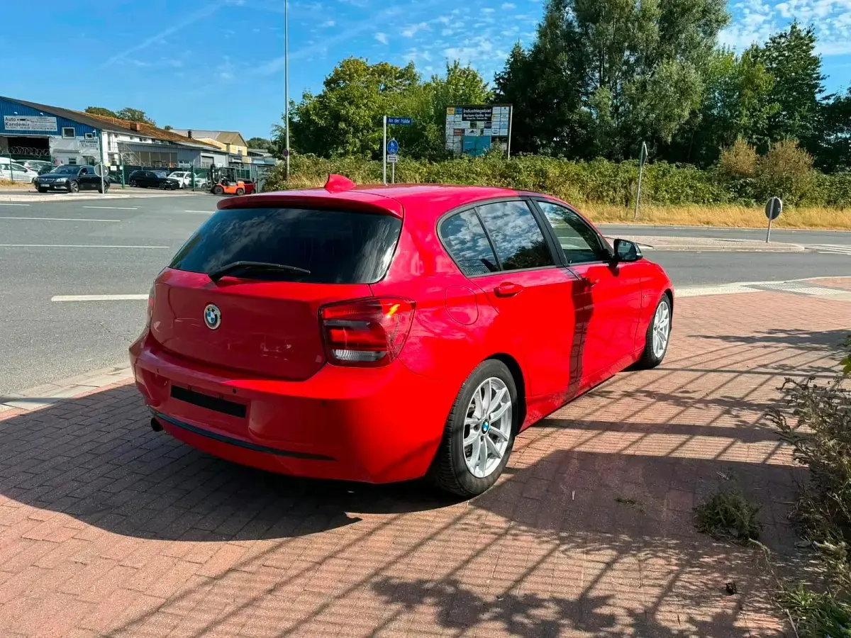 Gebraucht BMW 116 Sport Line 136 PS (100 kW) 2013 Rot Kleinwagen