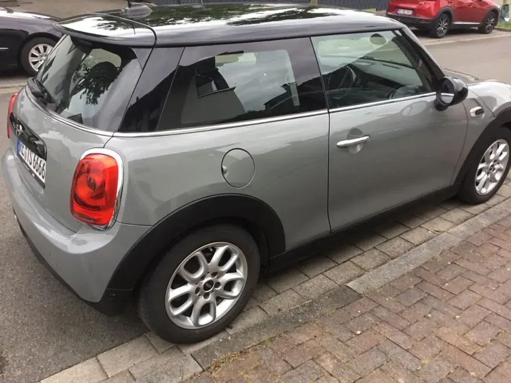 Gebraucht Mini Cooper 136 PS (100 kW) 2019 Grau Kleinwagen