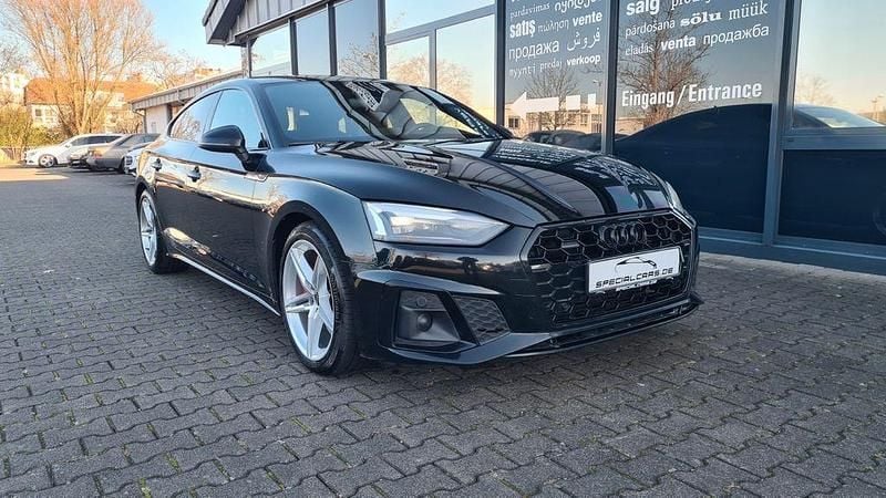 Schwarz Gebraucht 2022 Audi A5 Sportback S-Line Kleinwagen | 28.990 € (Guter Preis) - Bild 1/4