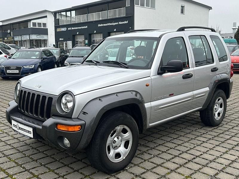 Gebraucht Jeep Cherokee Sport 150 PS (110 kW) 2003 Silber SUV