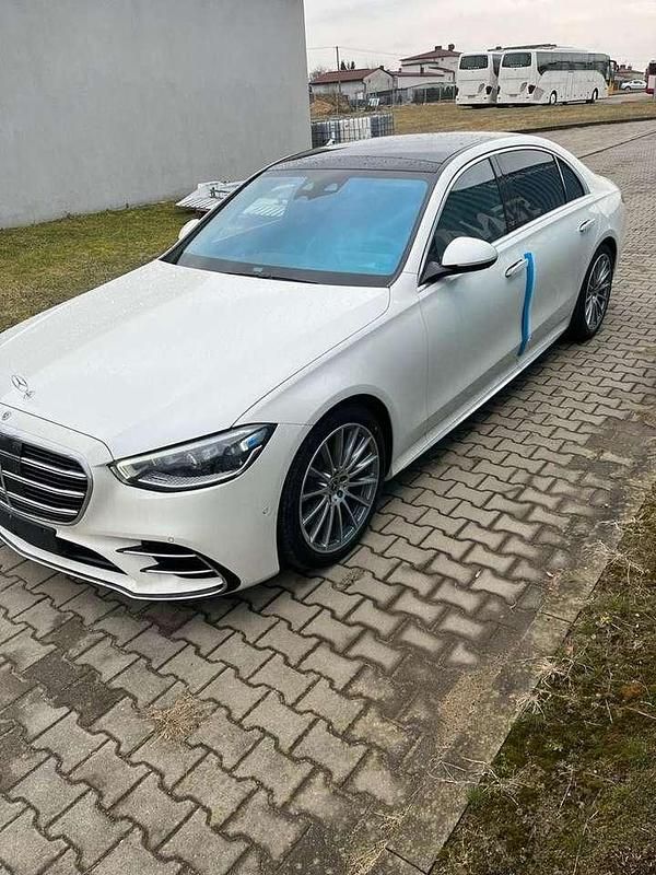 Weiß Gebraucht 2023 Mercedes S400 Limousine | 110.670 € - Bild 1/4