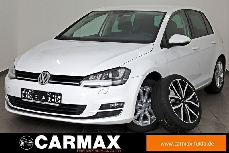 Pure white (metallic) Gebraucht 2014 VW Golf VII Highline Limousine | 9.900 € (Fairer Preis) - Bild 1/4