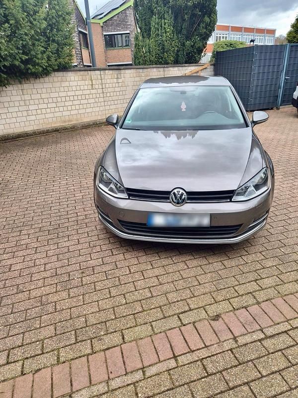 Gebraucht VW Golf VII 125 PS (91 kW) 2016 Grau Kleinwagen