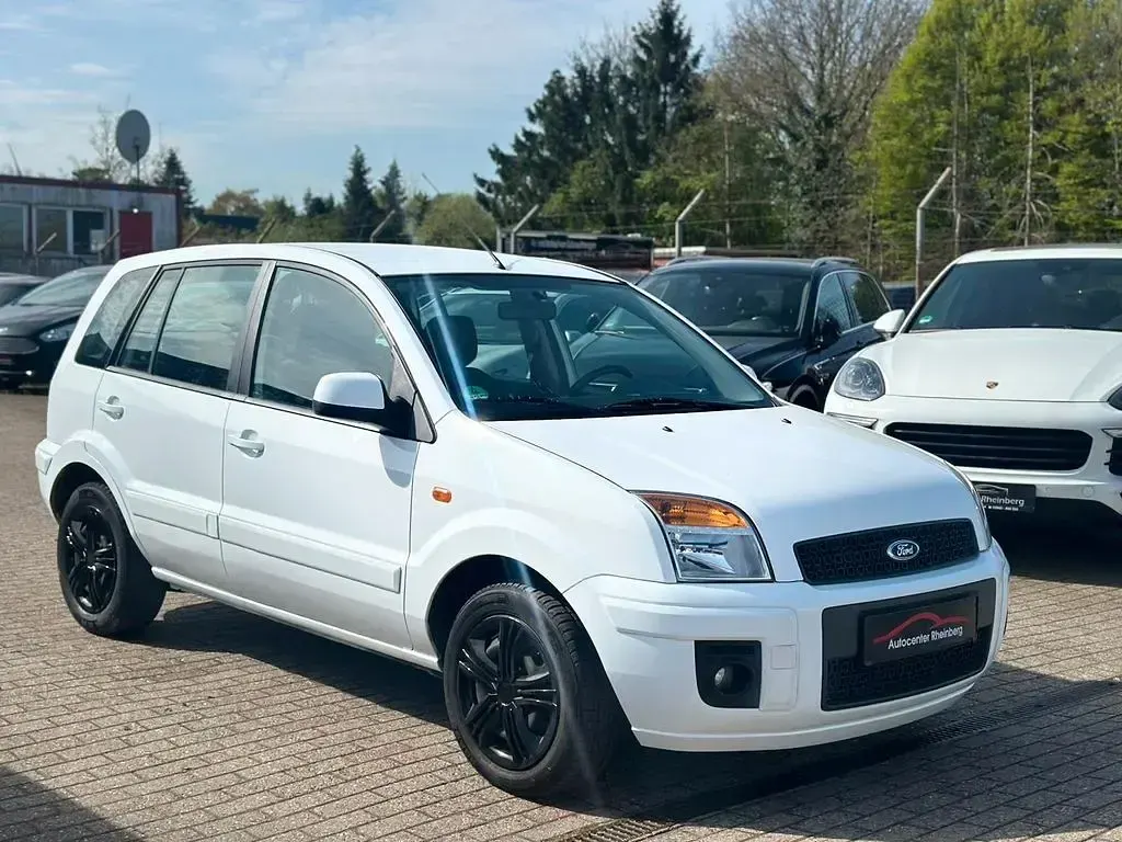 Gebraucht Ford Fusion Trend 80 PS (58 kW) 2012 Frozen white Kleinwagen