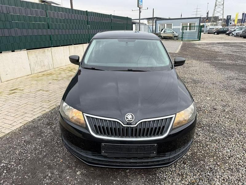 Gebraucht Skoda Rapid Active 75 PS (55 kW) 2013 Schwarz Kleinwagen