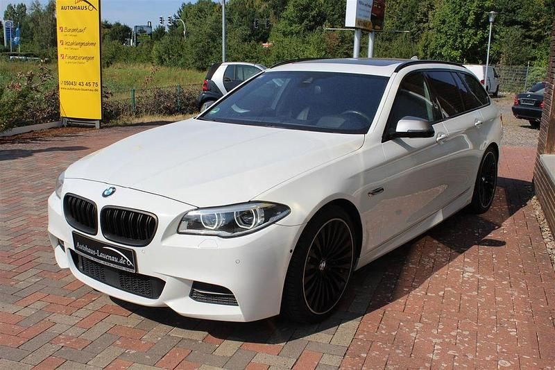 Gebraucht BMW 550 M Sport 381 PS (280 kW) 2015 Weiß Limousine