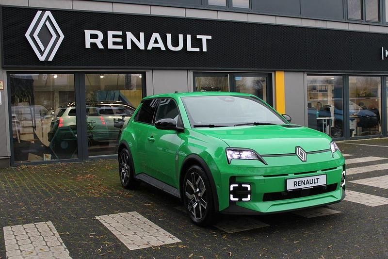 Popgrün Gebraucht 2025 Renault R5 Komfort Kleinwagen | 26.990 € (Superpreis) - Bild 1/4