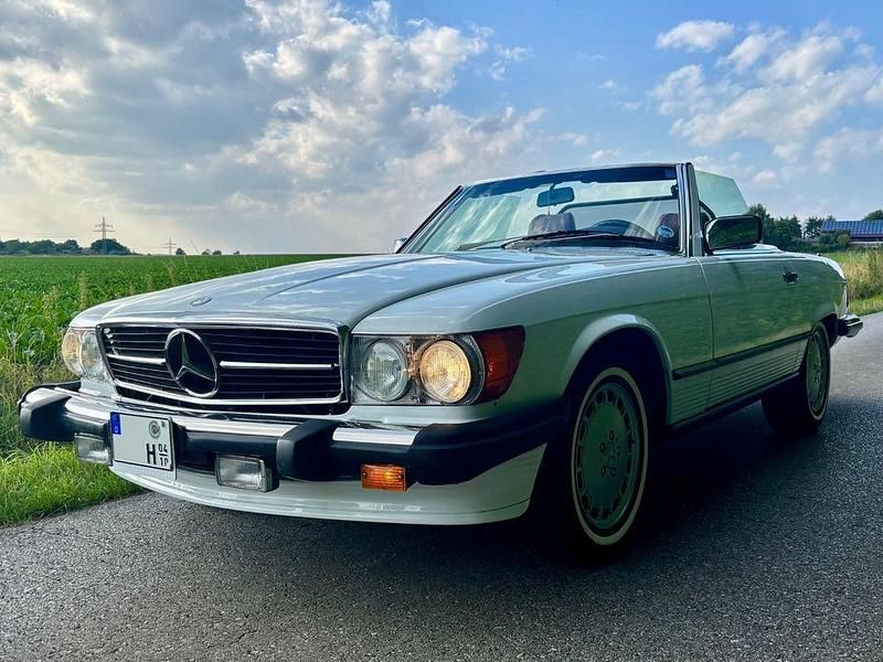 Gebraucht Mercedes 560 230 PS (169 kW) 1987 Weiß Cabrio