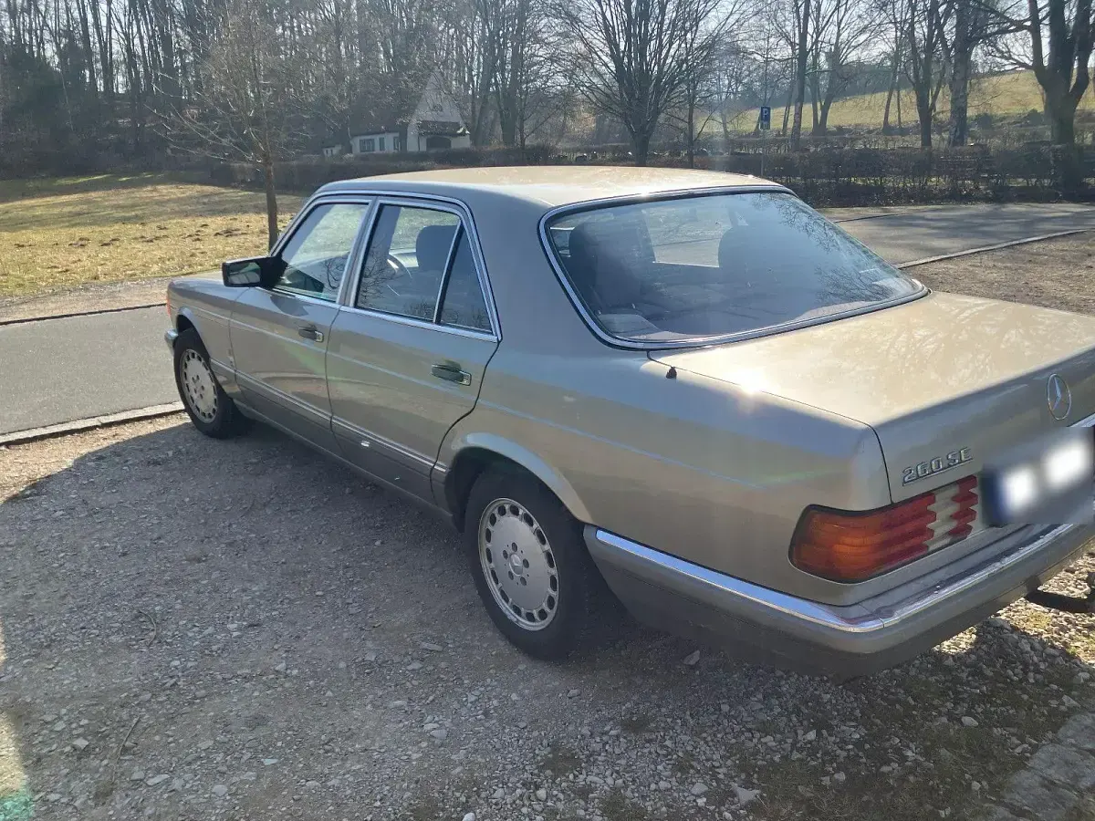 Gebraucht Mercedes S260 SE 160 PS (117 kW) 1985 Beige Limousine