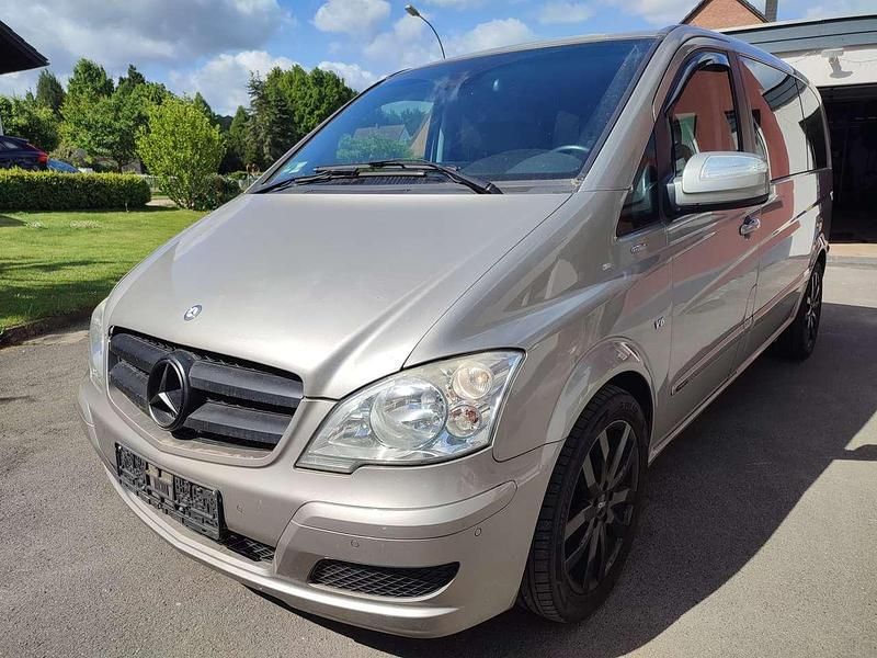Bronze Gebraucht 2011 Mercedes Viano Edition Van / Kleinbus | 15.999 € (Guter Preis) - Bild 1/4