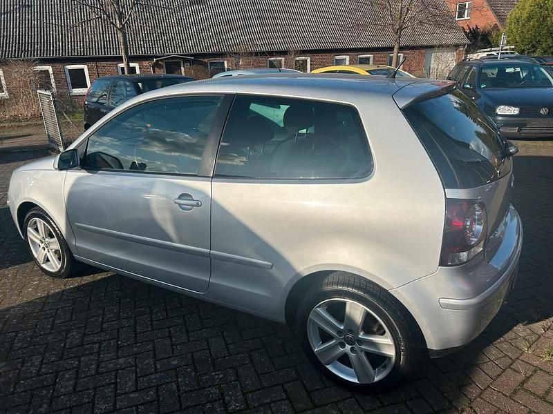 Gebraucht VW Polo Edition 80 PS (58 kW) 2009 Silber Kleinwagen
