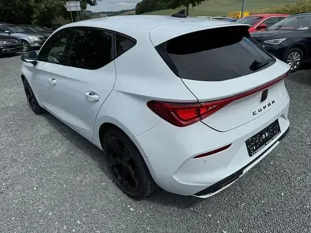 Gebraucht Cupra Leon 150 PS (110 kW) 2023 Weiß Limousine
