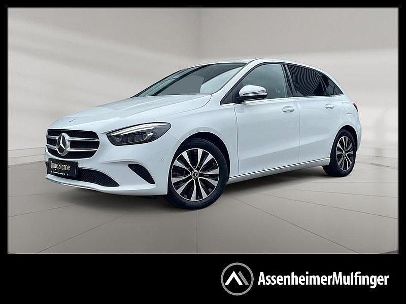 Digitalweiss Gebraucht 2022 Mercedes B250e Style Van / Kleinbus | 22.880 € (Fairer Preis) - Bild 1/4