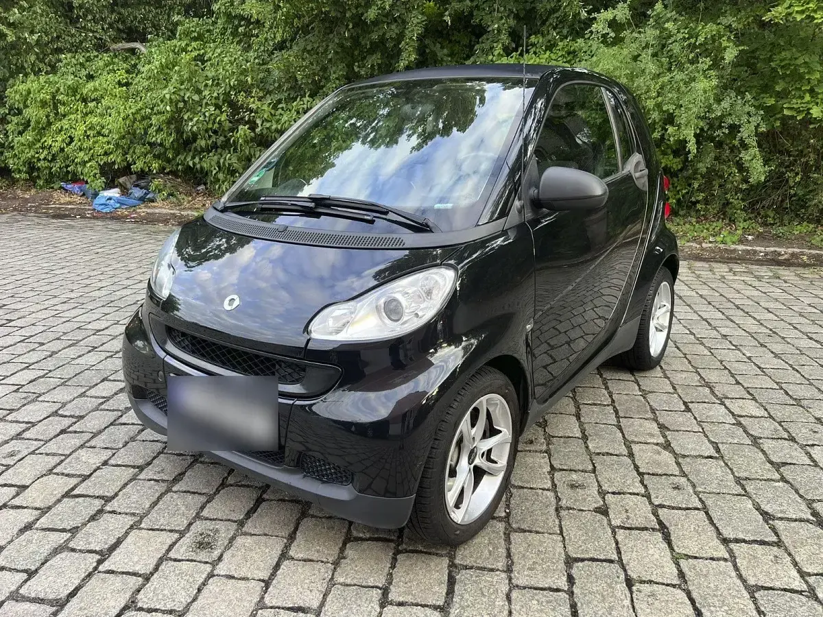 Gebraucht Smart ForTwo Coupé 61 PS (44 kW) 2011 Schwarz Coupé